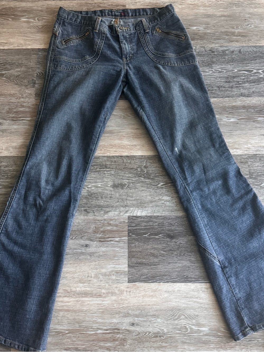 Flared Dark LOW RISED Blue Women's Jeans with Front Zip Pocket Detail